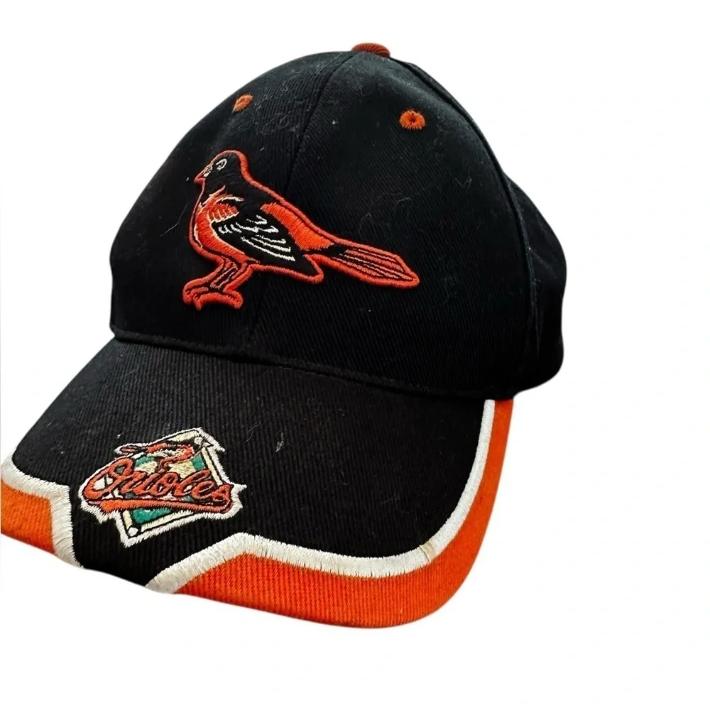 VTG 90’s Baltimore Orioles Twins Enterprises black/orange/ White Baseball Hat.